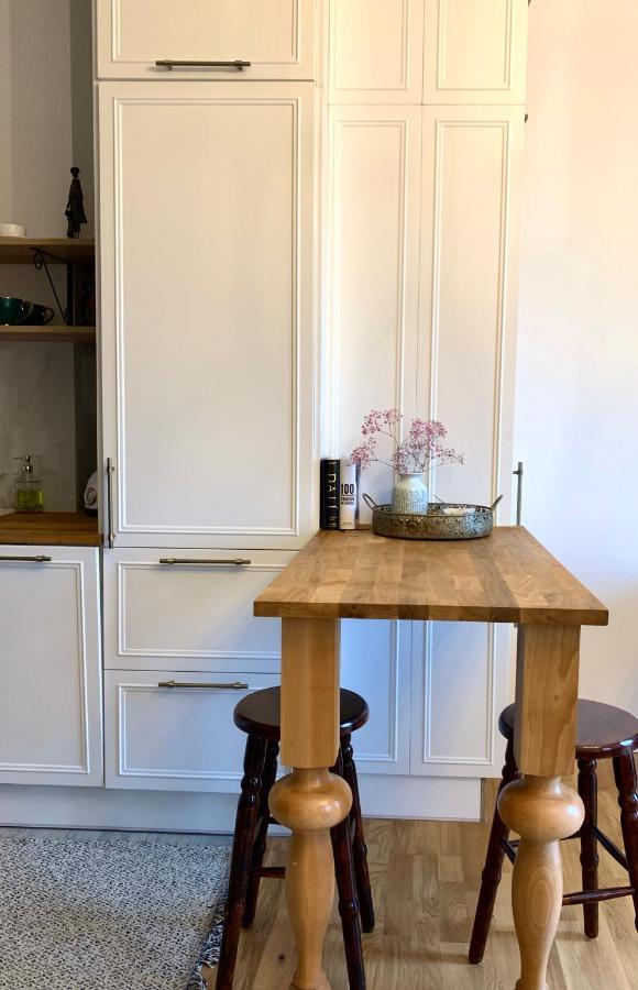 Apartament Palacowy Polonia Z Miejscem Parkingowym Лодз Екстериор снимка
