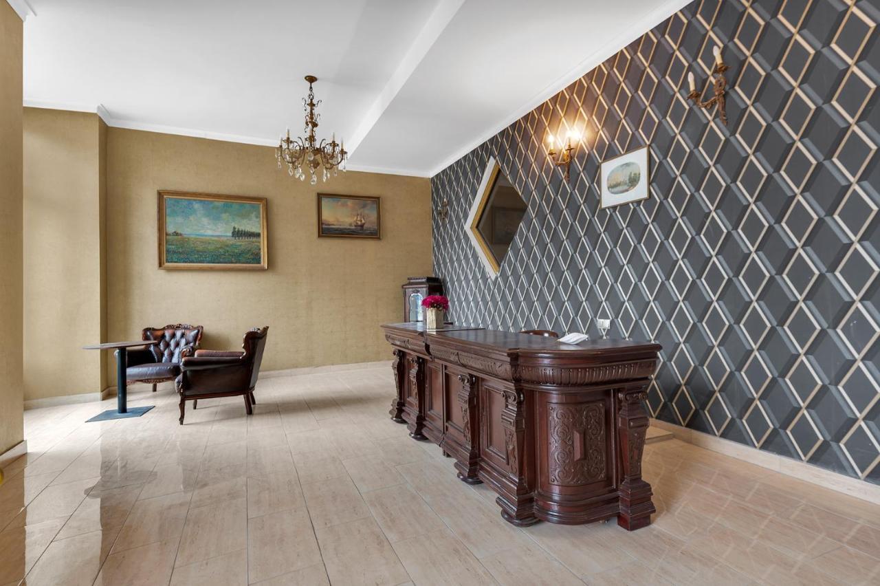 Apartament Palacowy Polonia Z Miejscem Parkingowym Лодз Екстериор снимка